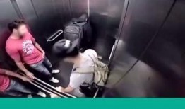 恶搞电梯爆料视频,揭秘恶搞爆料视频背后的惊人真相